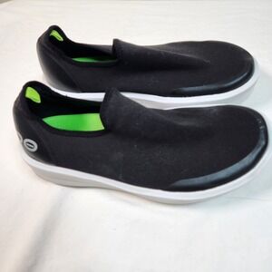Oofos OOmg eeZee Low Recovery Shoes Slip On Shoes Women's Size 8.5 Black 39.5